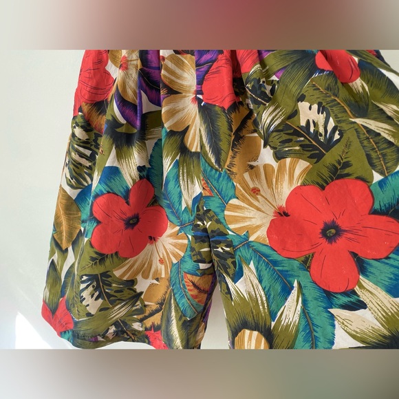 Vintage silk floral print shorts - Picture 10 of 14